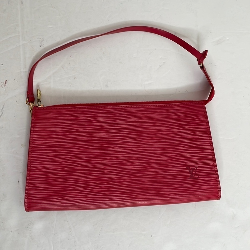 Authentic Louis Vuitton Epi‎ Pochette Accessoires